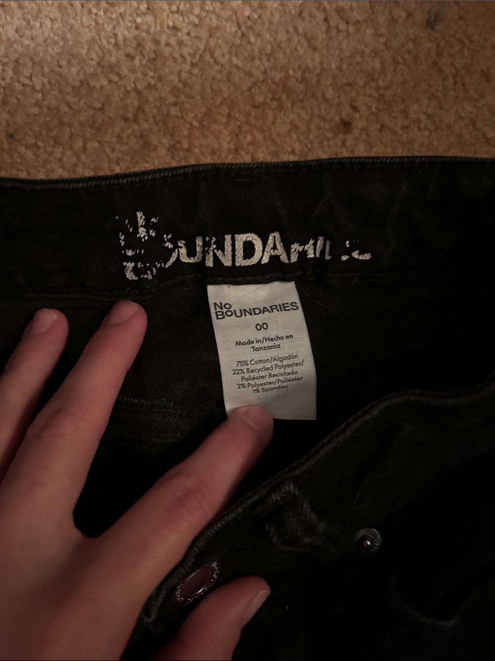 No Boundaries High-Waist Black Denim Shorts - Picture 2 of 2